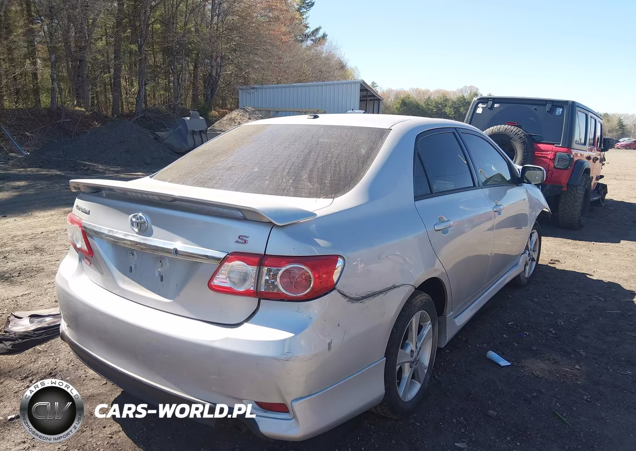 2012 Toyota Corolla S VIN:2T1BU4EE8CC810642 - 4