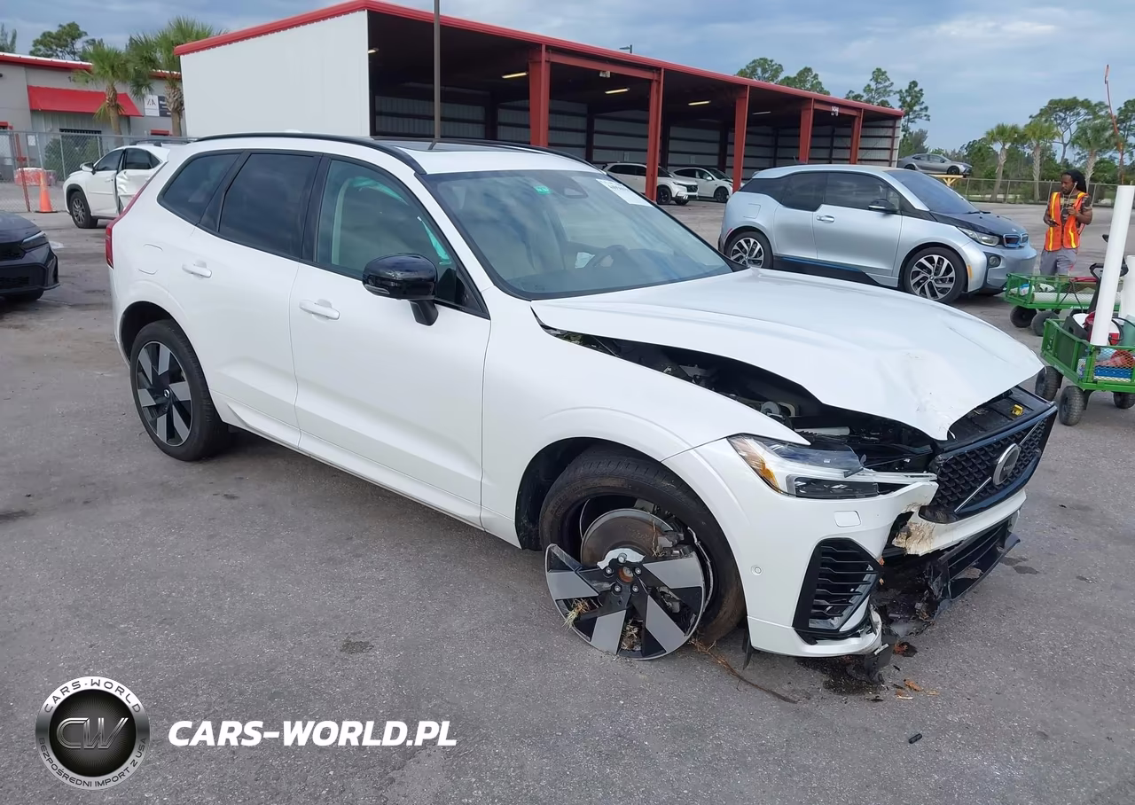 2024 Volvo Xc60 Recharge Plug-In Hybrid T8 Plus Dark Theme