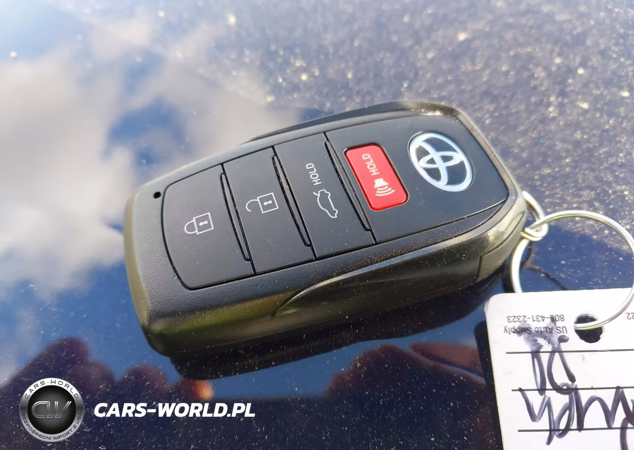 2025 Toyota Corolla Le VIN:5YFB4MDE4SP358429 - 11
