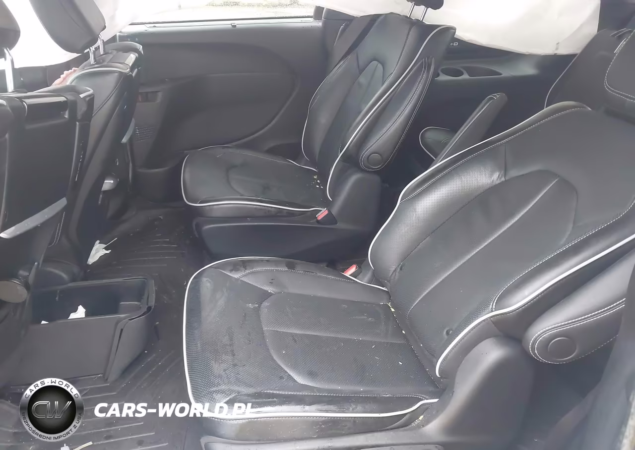 2021 Chrysler Pacifica Hybrid Limited VIN:2C4RC1S74MR573087 - 8