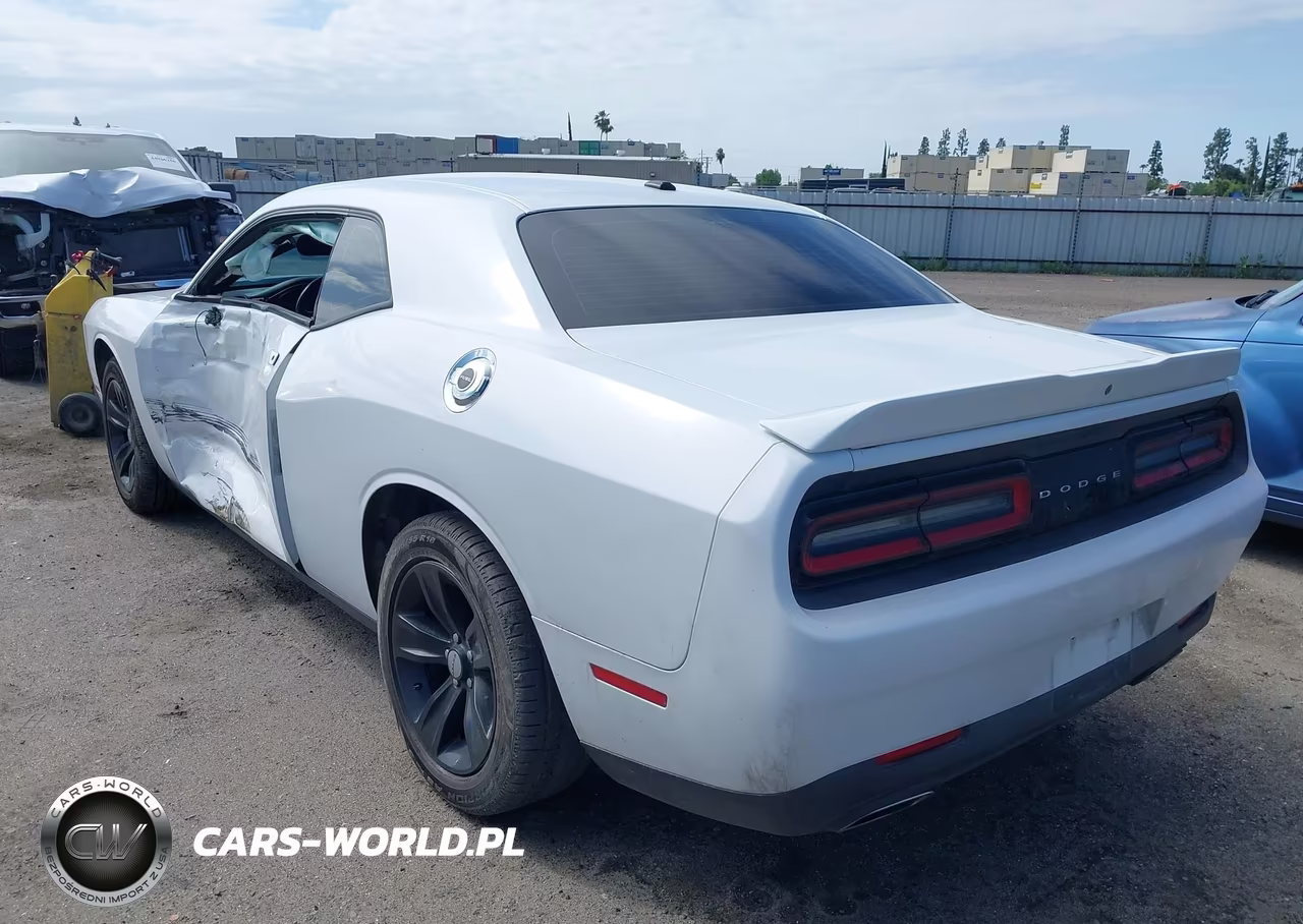2019 Dodge Challenger Sxt VIN:2C3CDZAG9KH687760 - 3