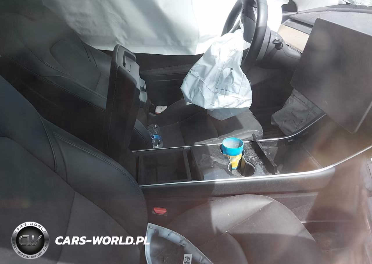 2020 Tesla Model 3 Standard Range Plus Rear-Wheel Drive-Standard Range Rear-Wheel Drive VIN:5YJ3E1EA4LF747211 - 5