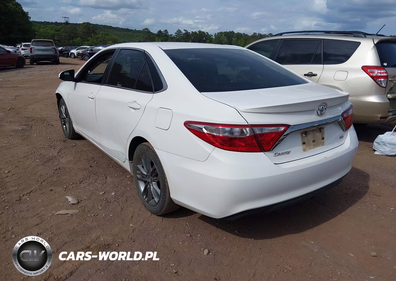 2017 Toyota Camry Se VIN:4T1BF1FK5HU637908 - 3