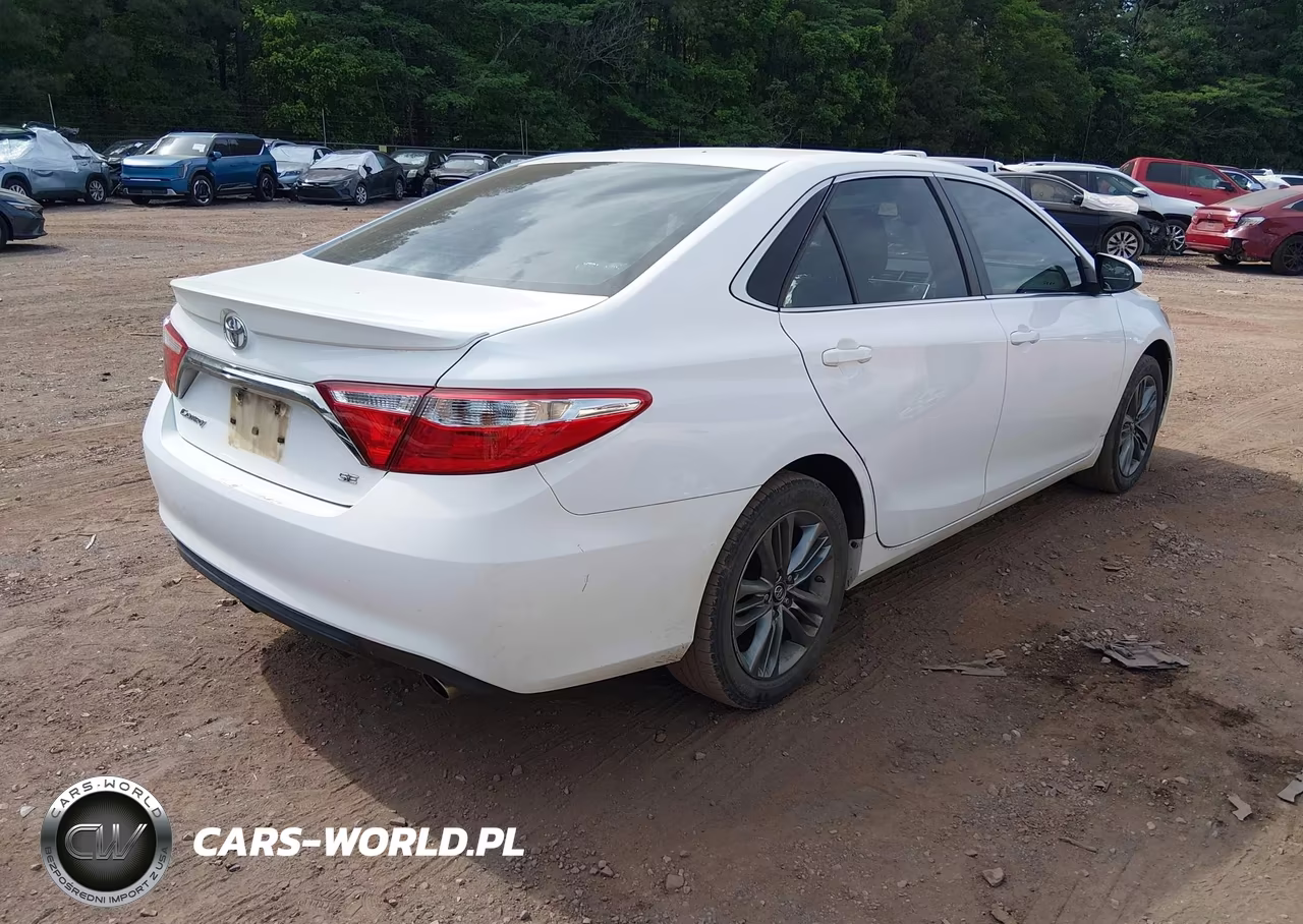 2017 Toyota Camry Se VIN:4T1BF1FK5HU637908 - 4