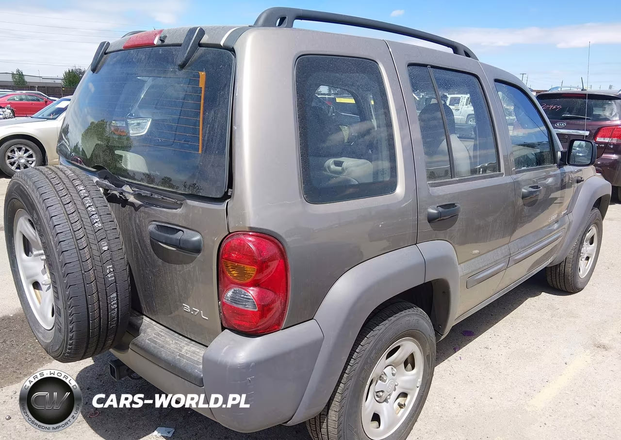 2003 Jeep Liberty Sport VIN:1J4GL48K73W718465 - 4