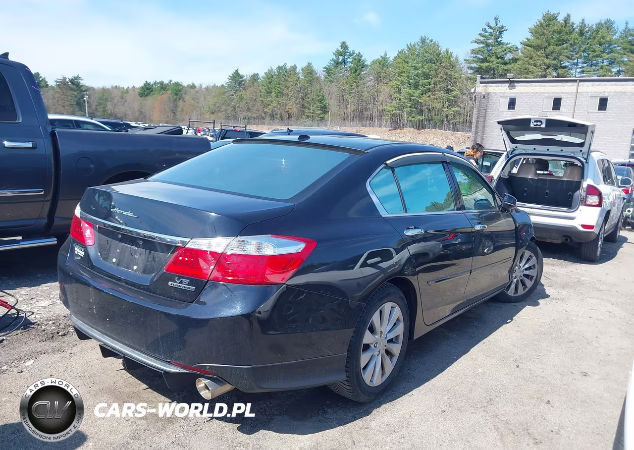 2014 Honda Accord Touring VIN:1HGCR3F91EA019797 - 4