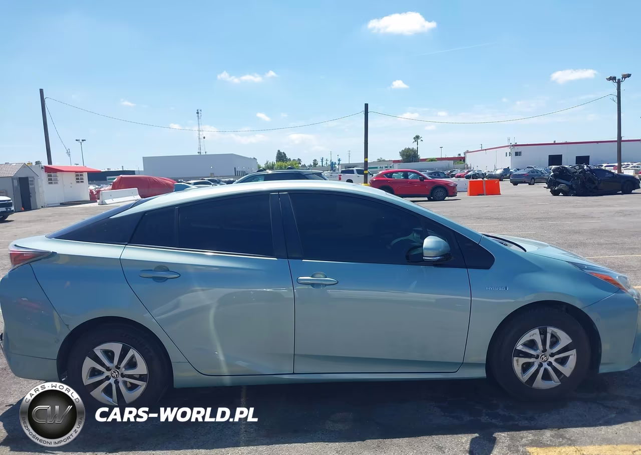 2017 Toyota Prius Two VIN:JTDKBRFUXH3042557 - 13