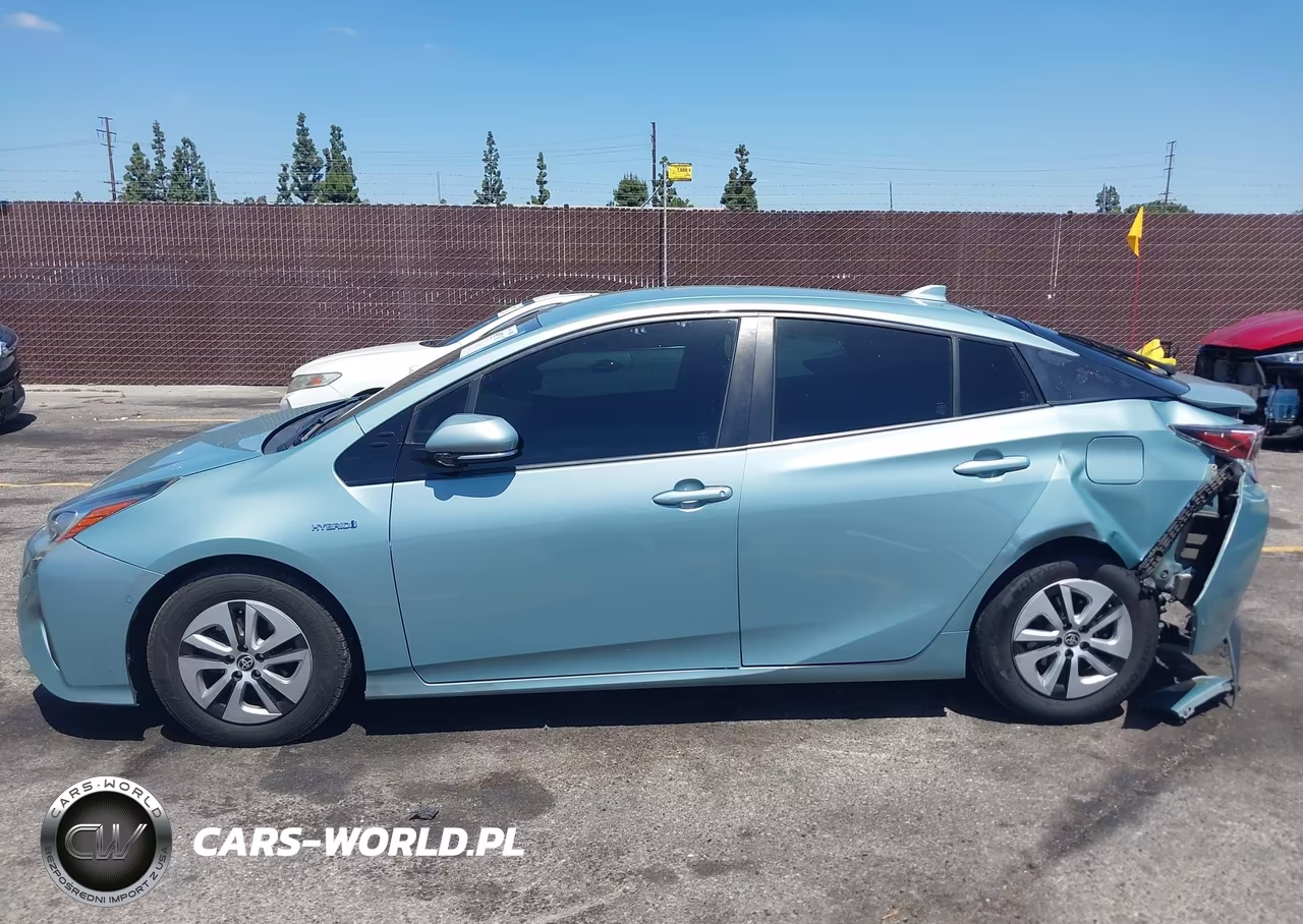 2017 Toyota Prius Two VIN:JTDKBRFUXH3042557 - 14