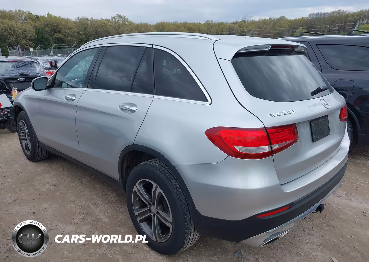 2017 Mercedes-Benz Glc 300 4Matic VIN:WDC0G4KB0HF152770 - 3