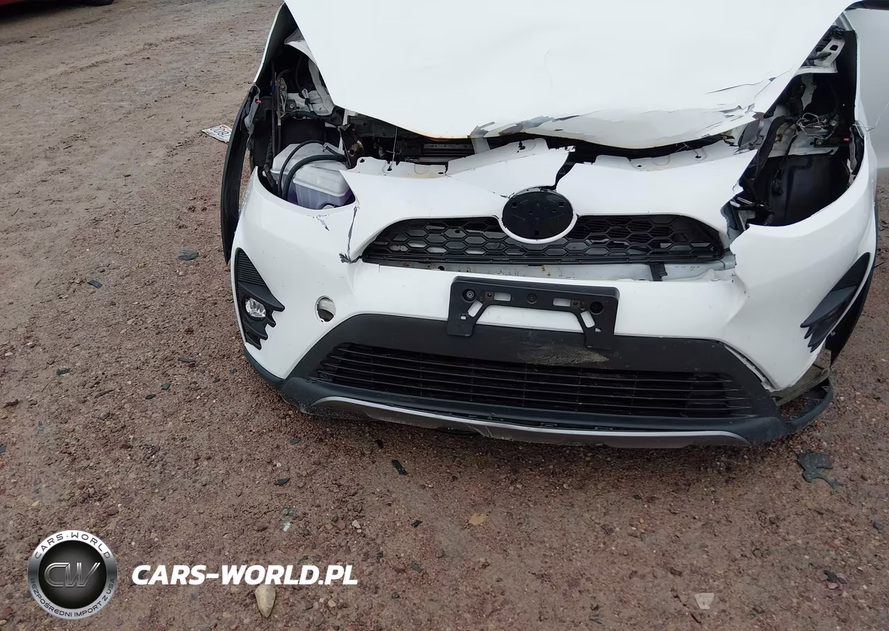 2018 Toyota Prius C Four VIN:JTDKDTB35J1600272 - 18
