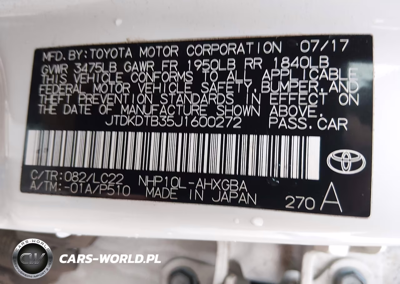 2018 Toyota Prius C Four VIN:JTDKDTB35J1600272 - 9