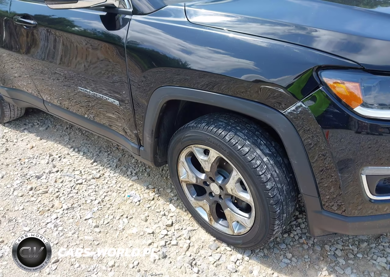 2018 Jeep Compass Limited 4X4 VIN:3C4NJDCB6JT333833 - 6
