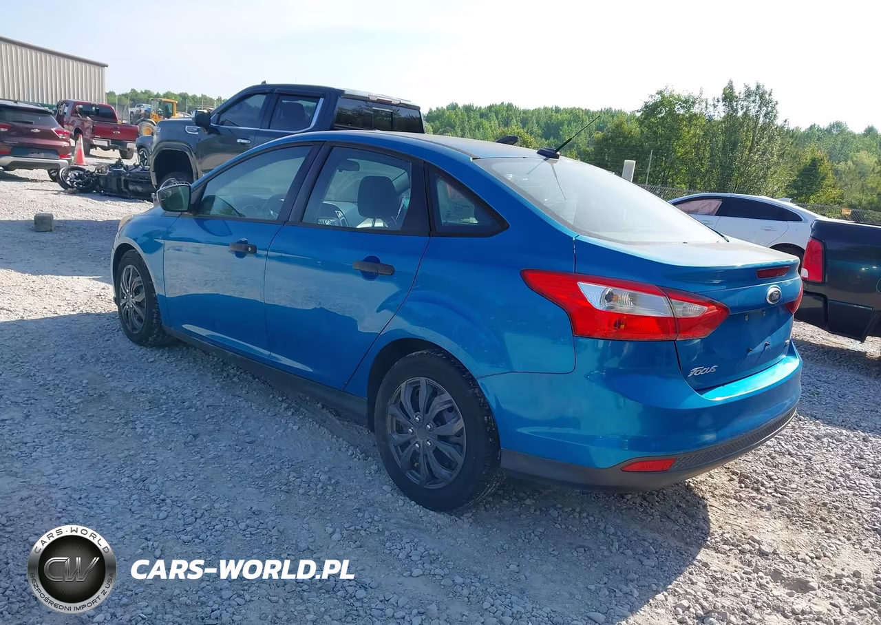 2012 Ford Focus Se VIN:1FAHP3F29CL236180 - 3