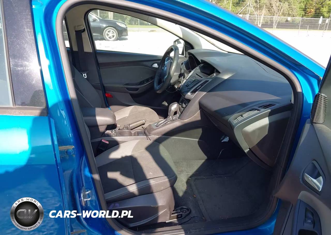 2012 Ford Focus Se VIN:1FAHP3F29CL236180 - 5