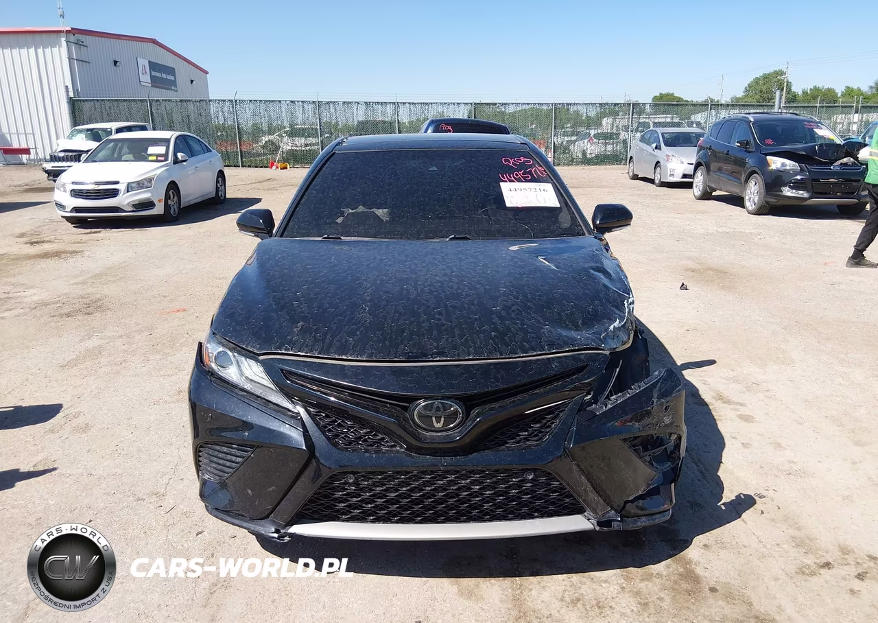 2018 Toyota Camry Xse VIN:4T1B61HK2JU078403 - 12