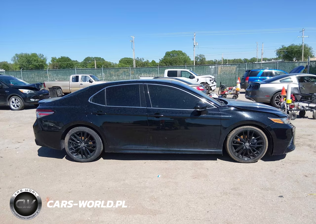 2018 Toyota Camry Xse VIN:4T1B61HK2JU078403 - 13
