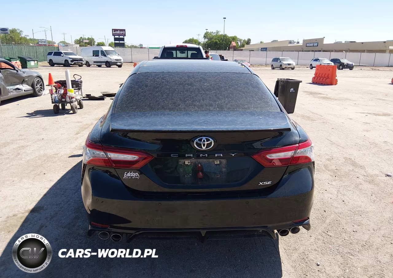 2018 Toyota Camry Xse VIN:4T1B61HK2JU078403 - 16