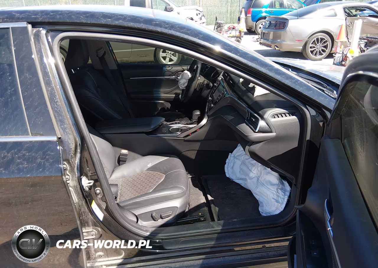 2018 Toyota Camry Xse VIN:4T1B61HK2JU078403 - 5