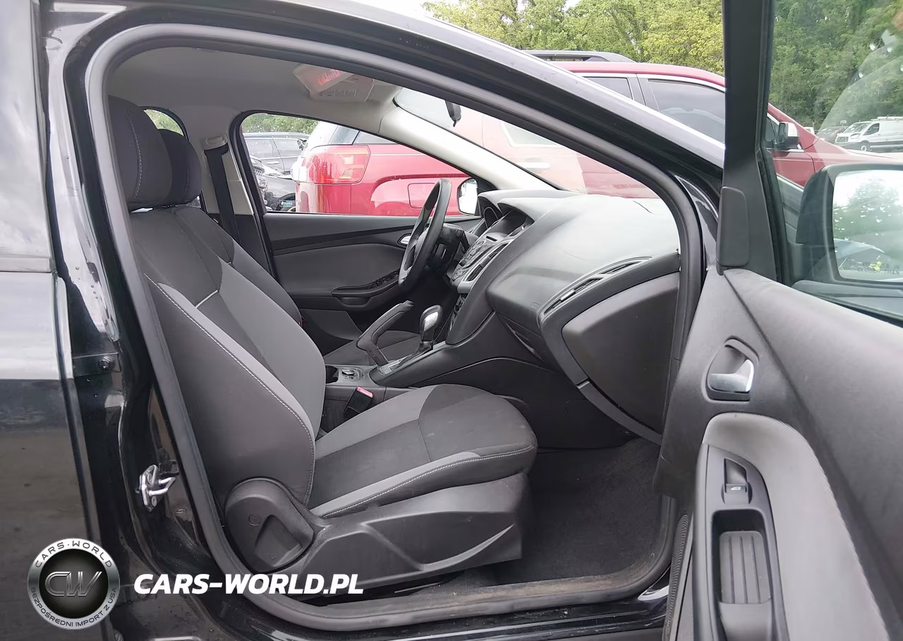 2013 Ford Focus Se VIN:1FADP3F26DL244172 - 5