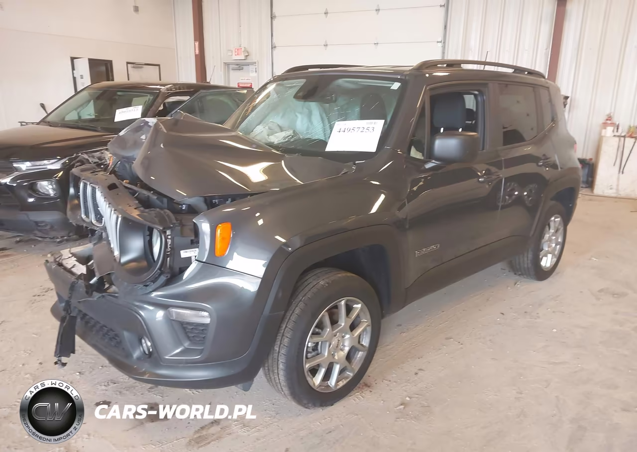 2023 Jeep Renegade Latitude 4X4 VIN:ZACNJDB1XPPP59577 - 2