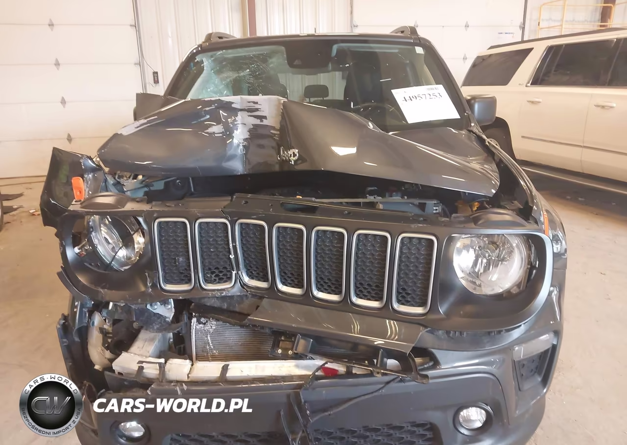 2023 Jeep Renegade Latitude 4X4 VIN:ZACNJDB1XPPP59577 - 6