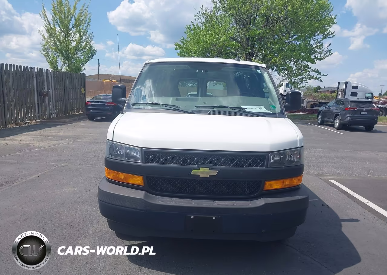 2018 Chevrolet Express 2500 Work Van VIN:1GCWGAFG6J1233134 - 11