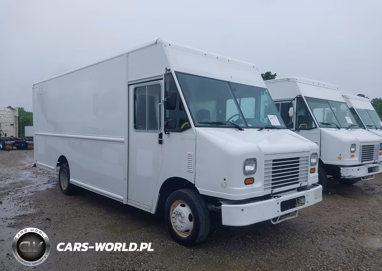 2015 Ford F-59 Commercial Stripped