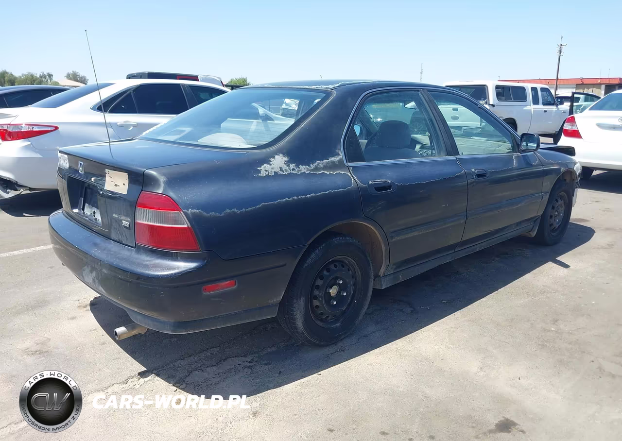 1995 Honda Accord Lx VIN:JHMCD5637SC063015 - 4