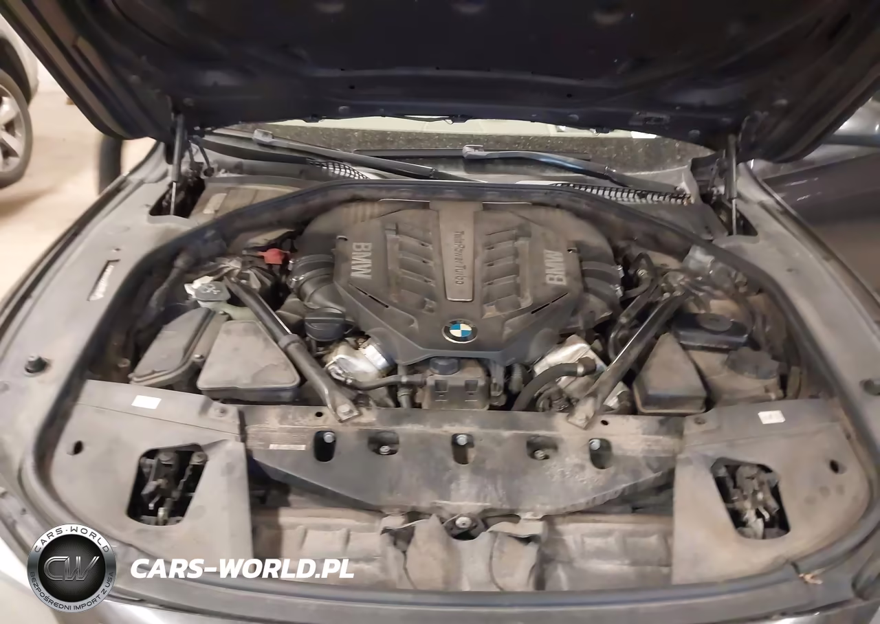 2012 BMW 750I xDrive VIN:WBAKC6C52CC395793 - 10