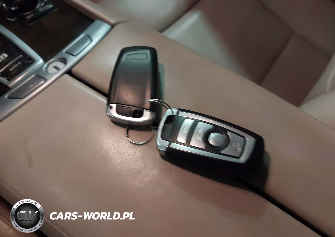 2012 BMW 750I xDrive VIN:WBAKC6C52CC395793 - 11