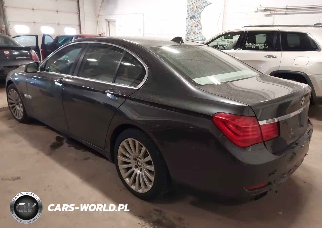 2012 BMW 750I xDrive VIN:WBAKC6C52CC395793 - 3