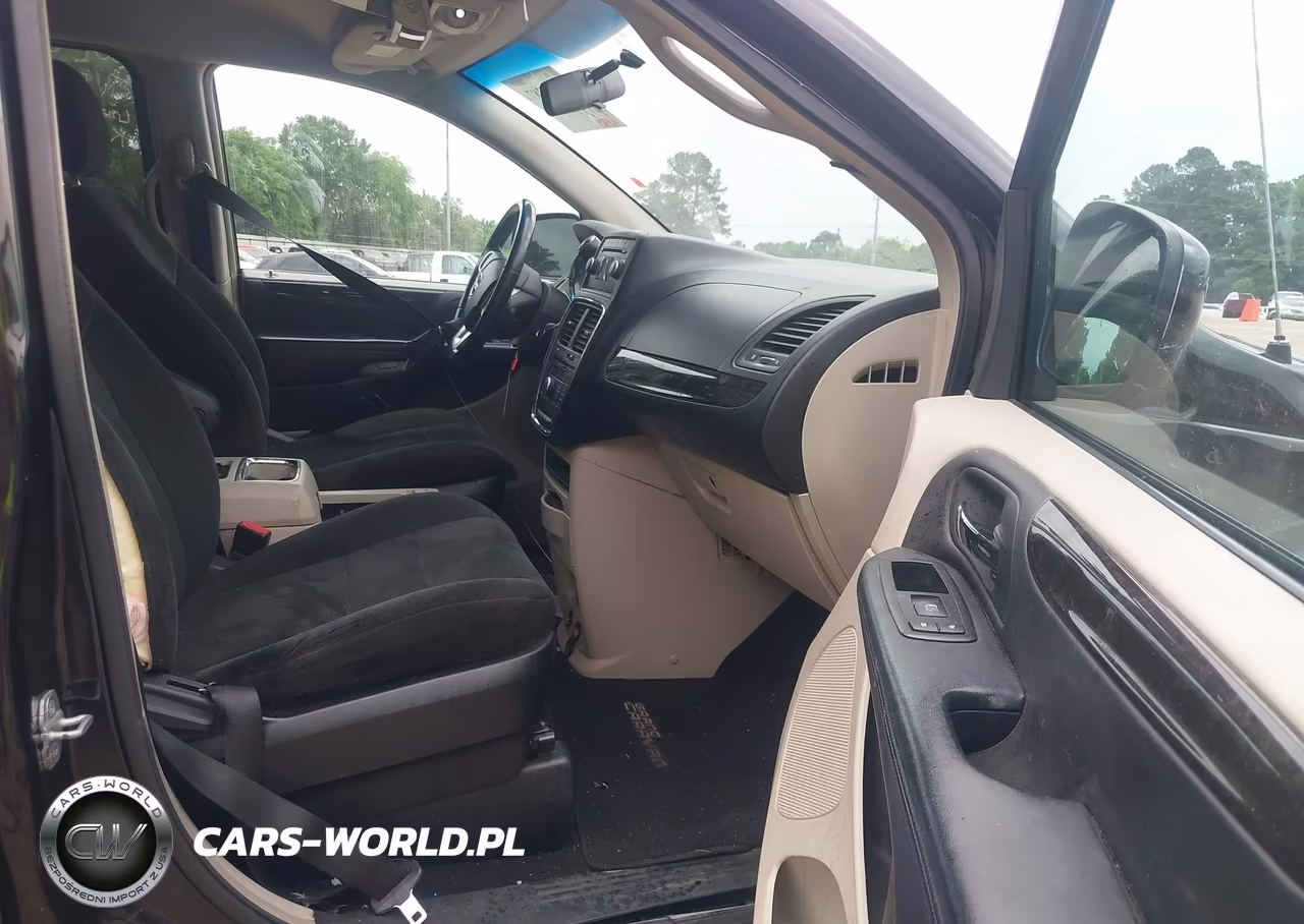 2012 Dodge Grand Caravan Crew VIN:2C4RDGDG1CR145991 - 5