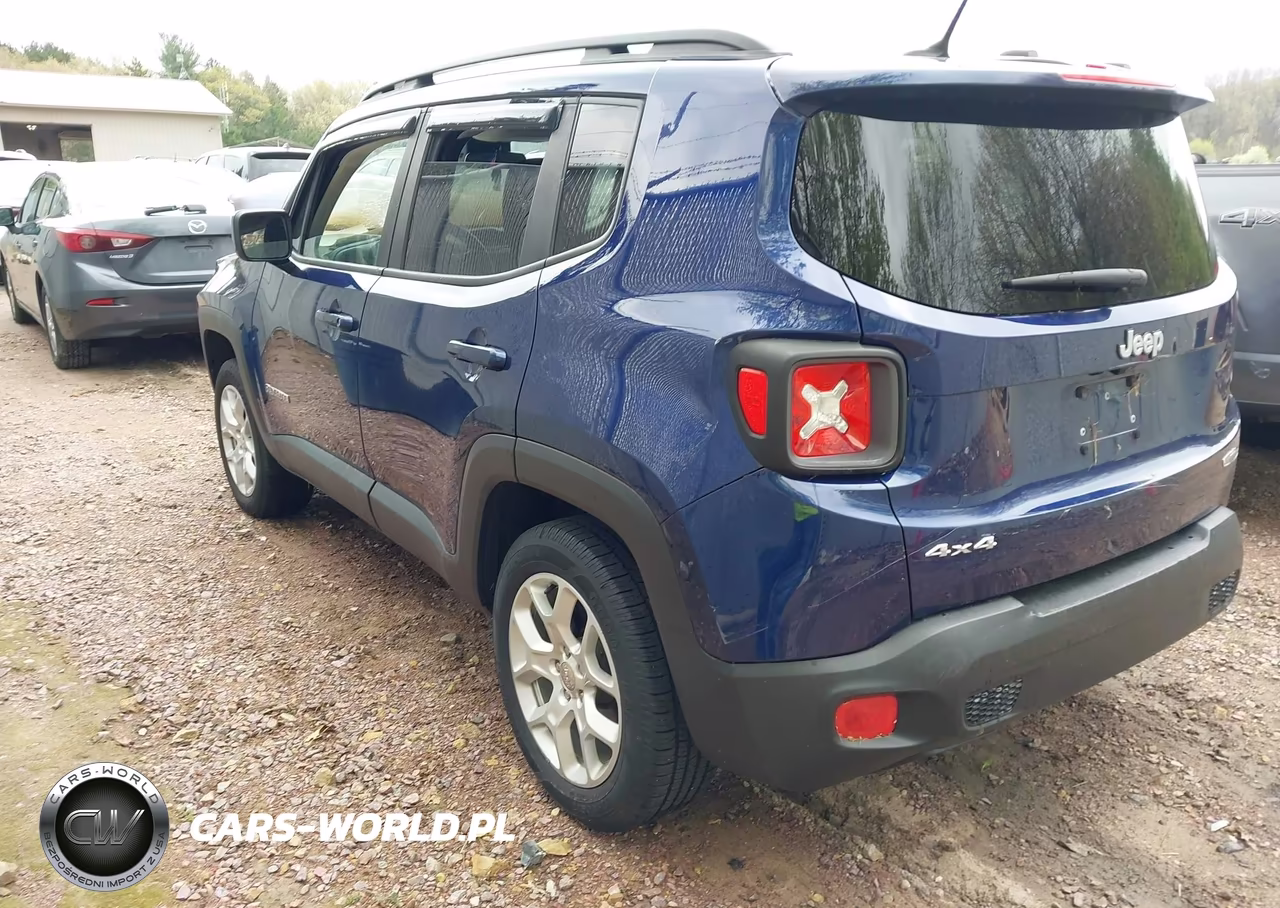 2017 Jeep Renegade Latitude 4X4 VIN:ZACCJBBB0HPG39666 - 3