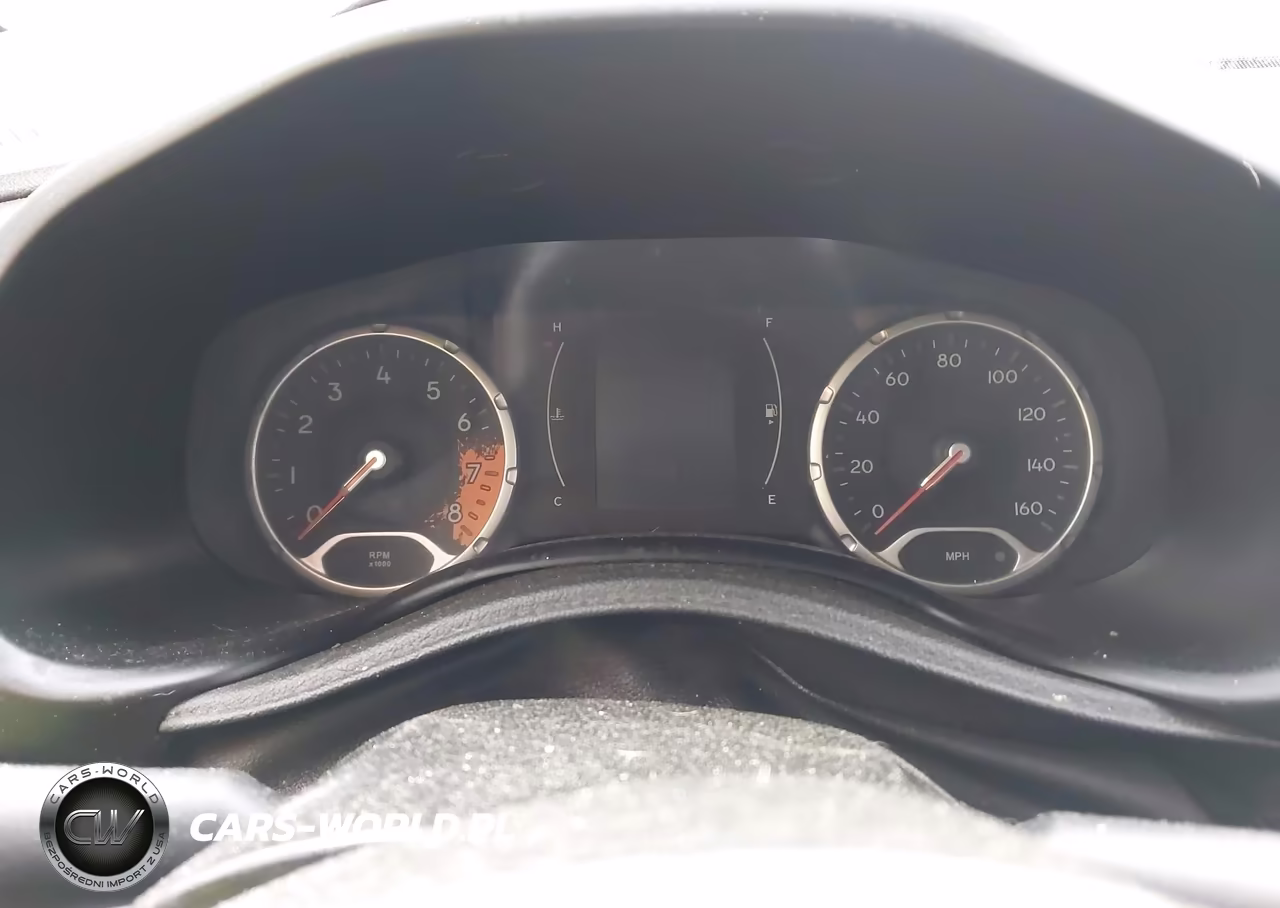 2017 Jeep Renegade Latitude 4X4 VIN:ZACCJBBB0HPG39666 - 7