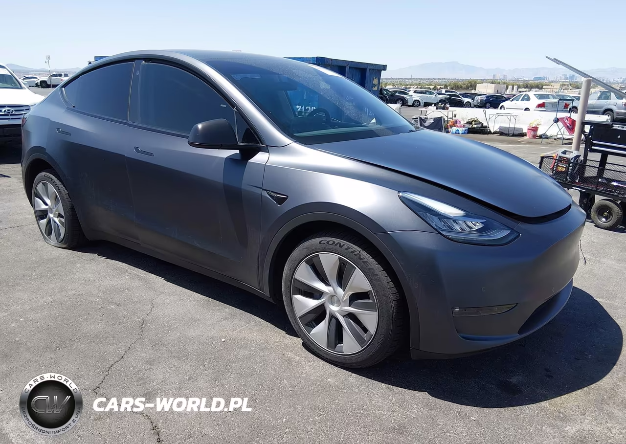 2021 Tesla Model Y Long Range Dual Motor All-Wheel Drive – zdjęcie 1 z 17