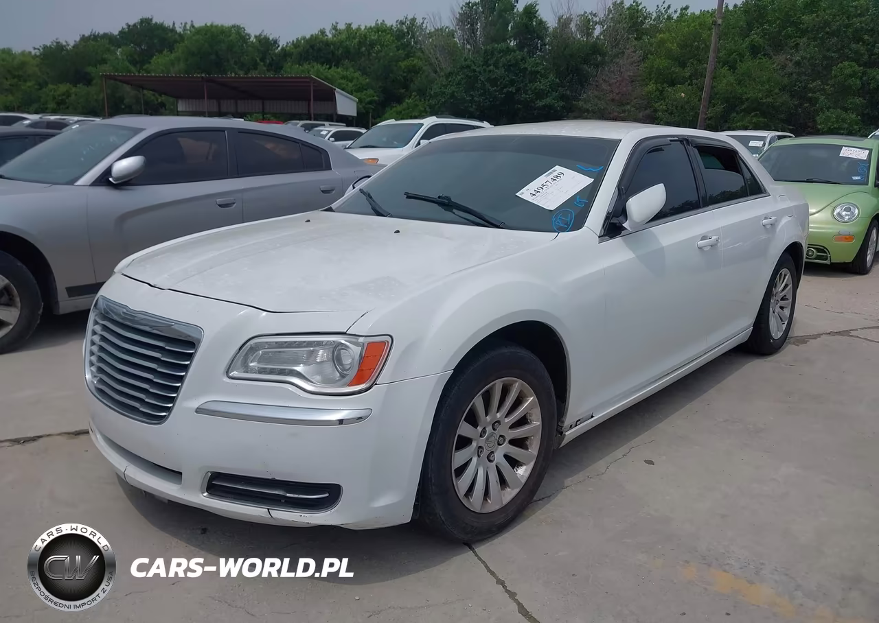 2013 Chrysler 300 Motown VIN:2C3CCAAG2DH569010 - 2