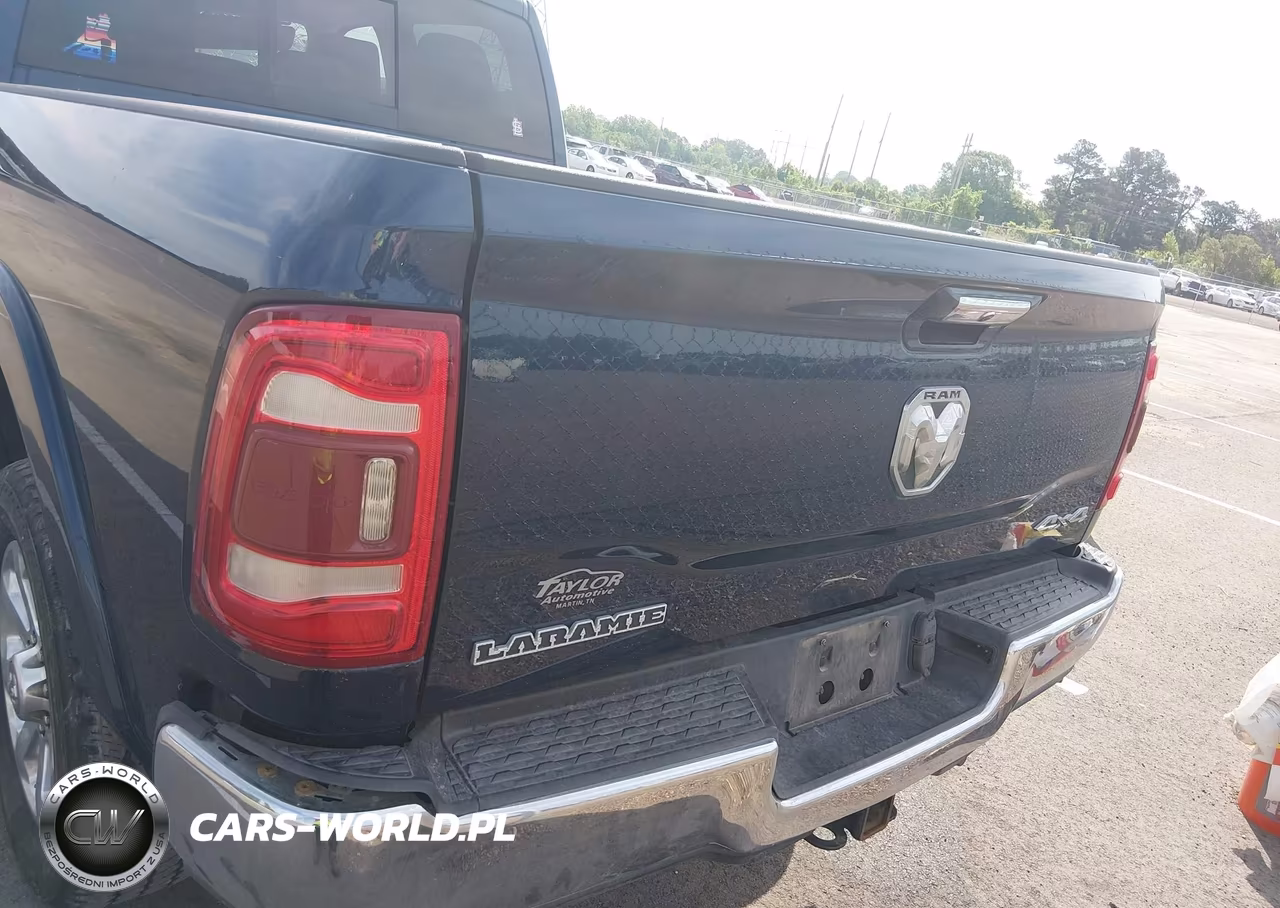 2019 Ram 2500 Laramie 4X4 6'4 Box VIN:3C6UR5FL4KG691531 - 16
