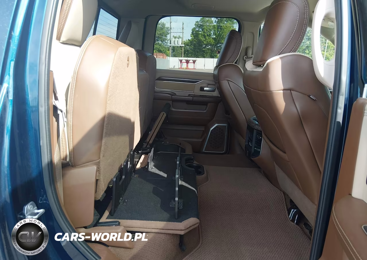 2019 Ram 2500 Laramie 4X4 6'4 Box VIN:3C6UR5FL4KG691531 - 8