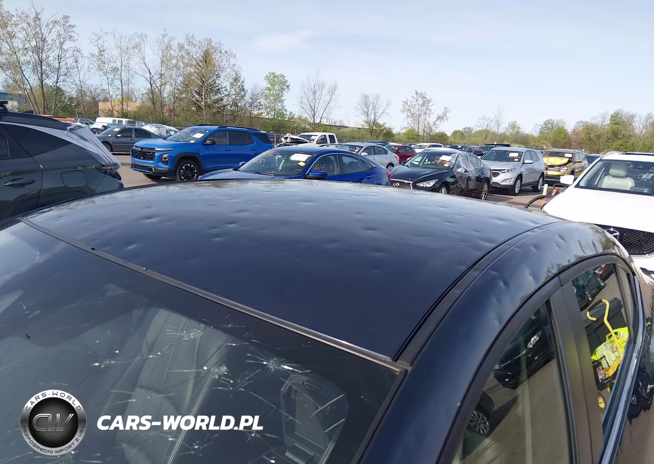 2018 Mazda Mazda3 Touring VIN:3MZBN1V35JM210771 - 17