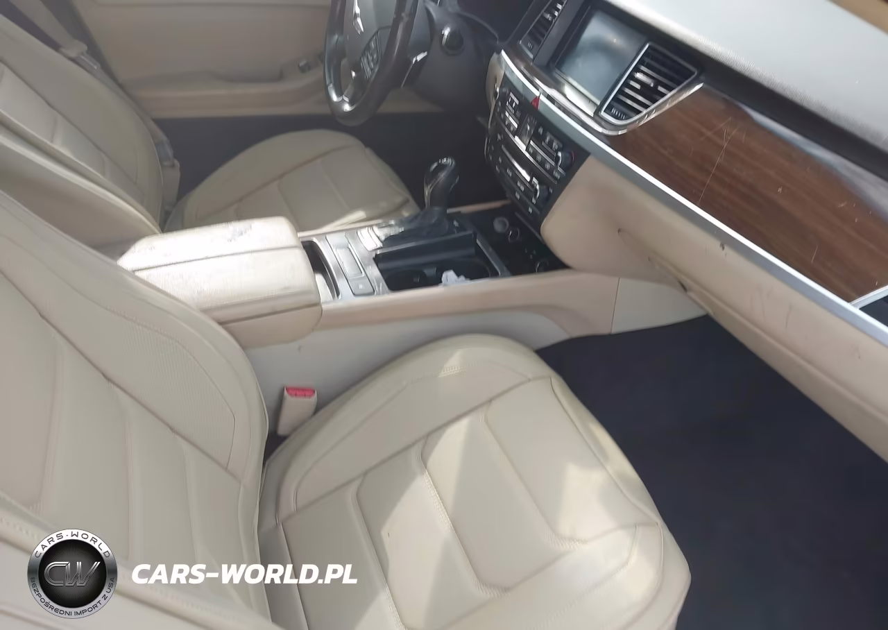 2015 Hyundai Genesis 3.8 VIN:KMHGN4JE5FU066834 - 5