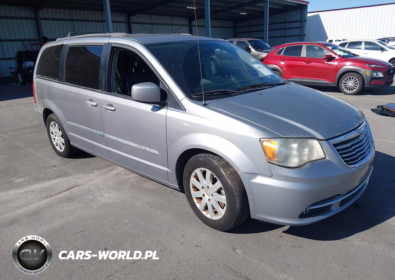 2014 Chrysler Town & Country Touring