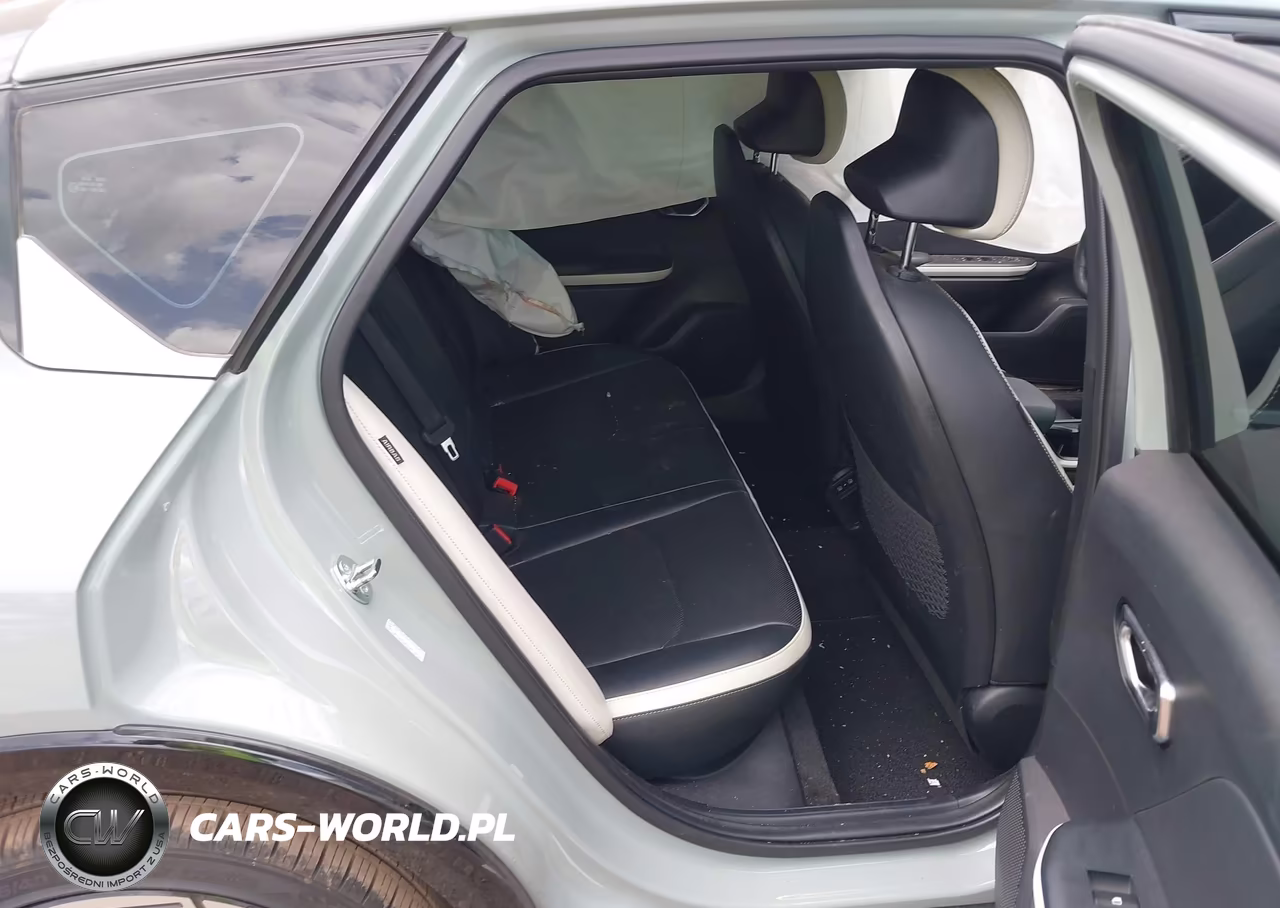 2025 Kia K4 Gt-Line VIN:3KPFW4DE1SE082076 - 8