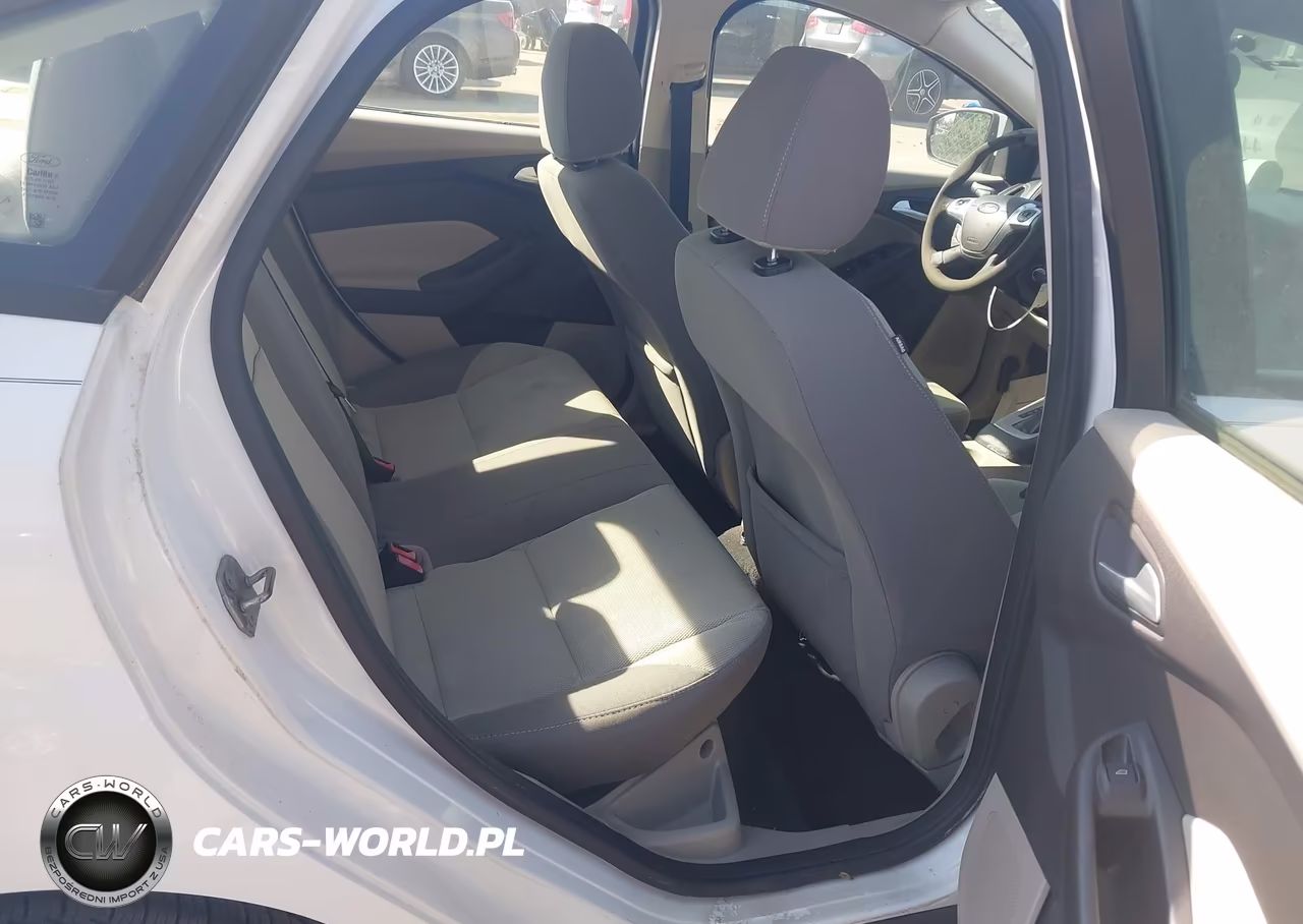 2014 Ford Focus Se VIN:1FADP3F20EL103020 - 8