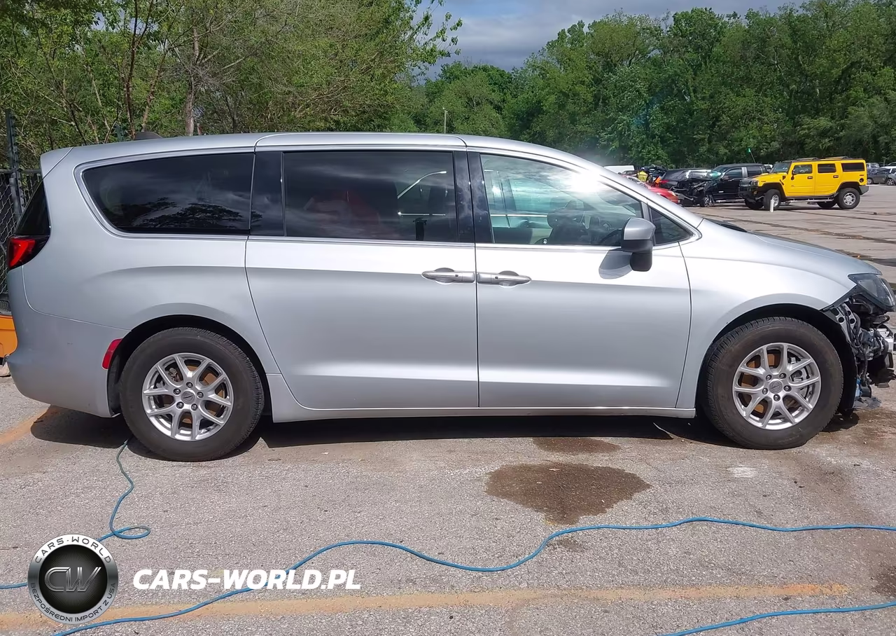 2022 Chrysler Voyager Lx VIN:2C4RC1CG5NR226688 - 14