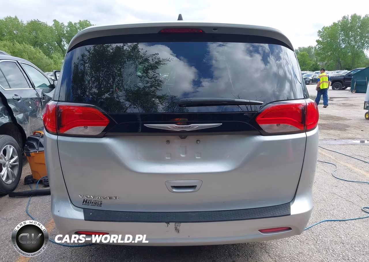 2022 Chrysler Voyager Lx VIN:2C4RC1CG5NR226688 - 17