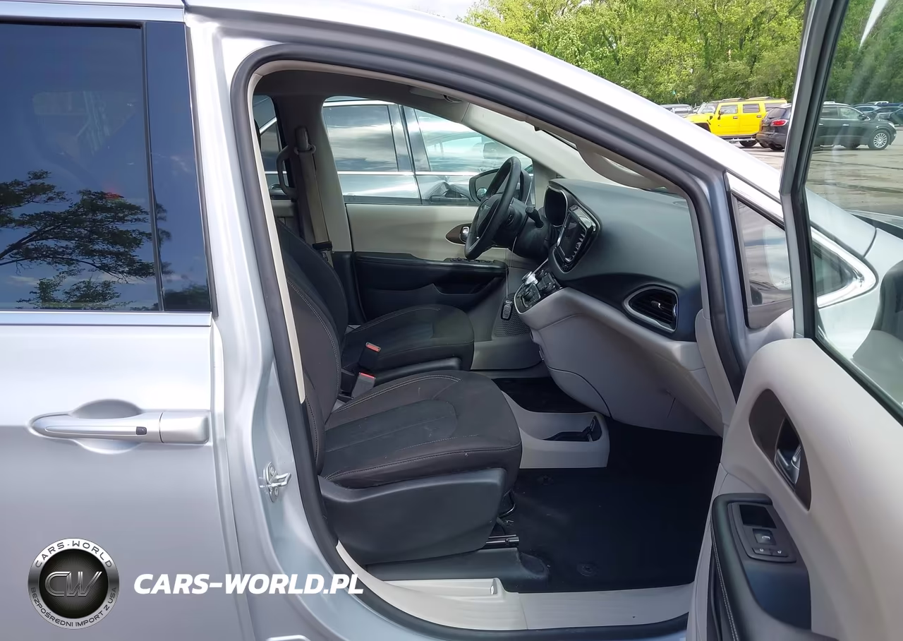 2022 Chrysler Voyager Lx VIN:2C4RC1CG5NR226688 - 5