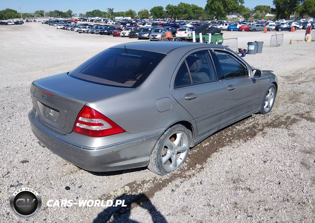 2006 Mercedes-Benz C 230 Sport VIN:WDBRF52HX6F729066 - 4