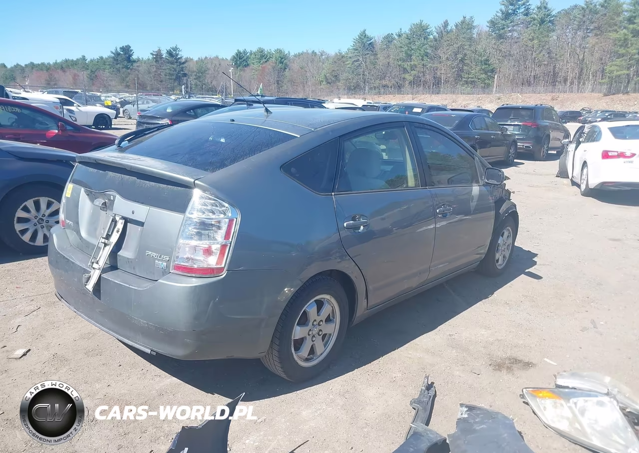 2004 Toyota Prius VIN:JTDKB20U640051171 - 4
