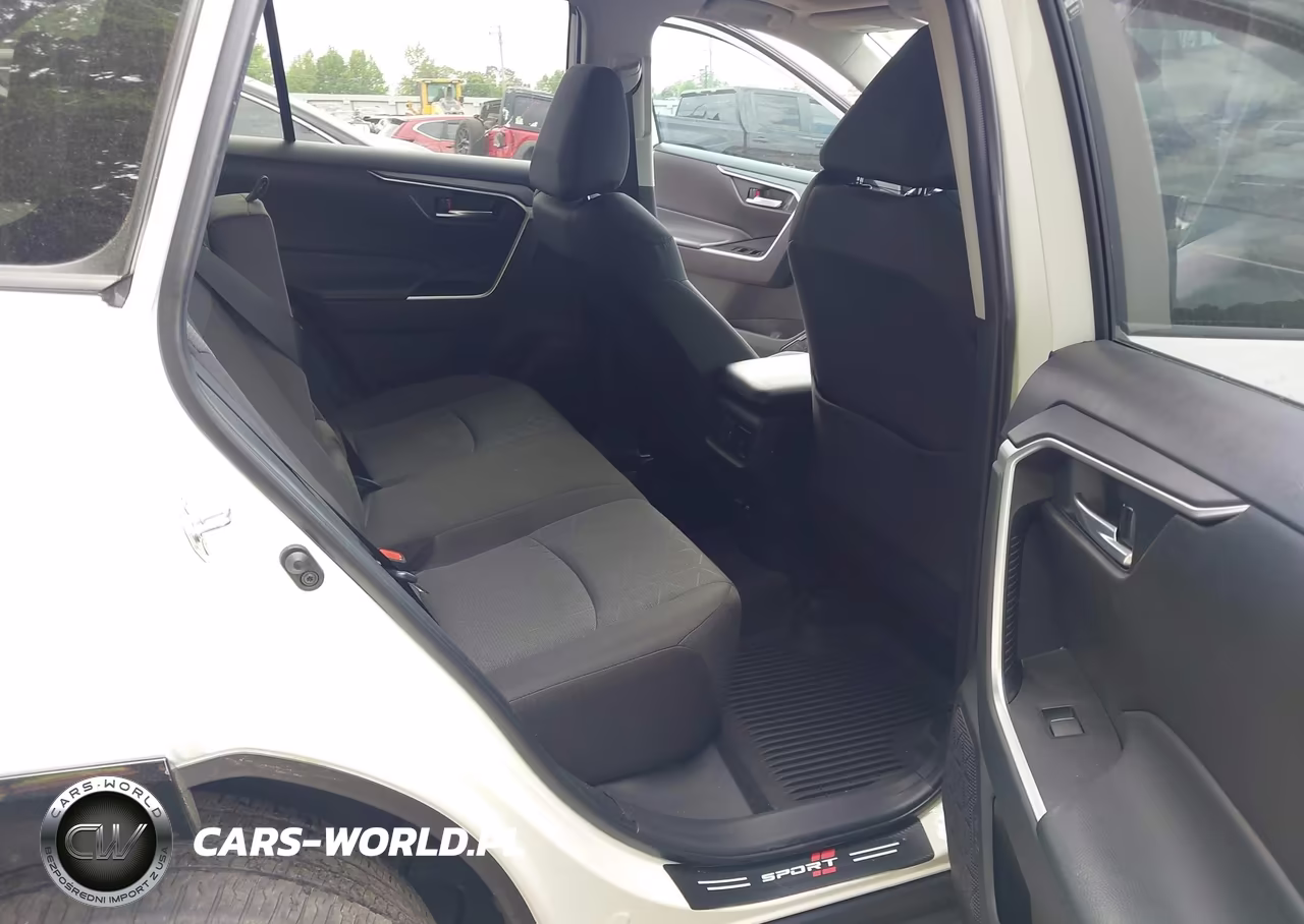 2024 Toyota Rav4 Xle VIN:2T3W1RFV5RC301498 - 8