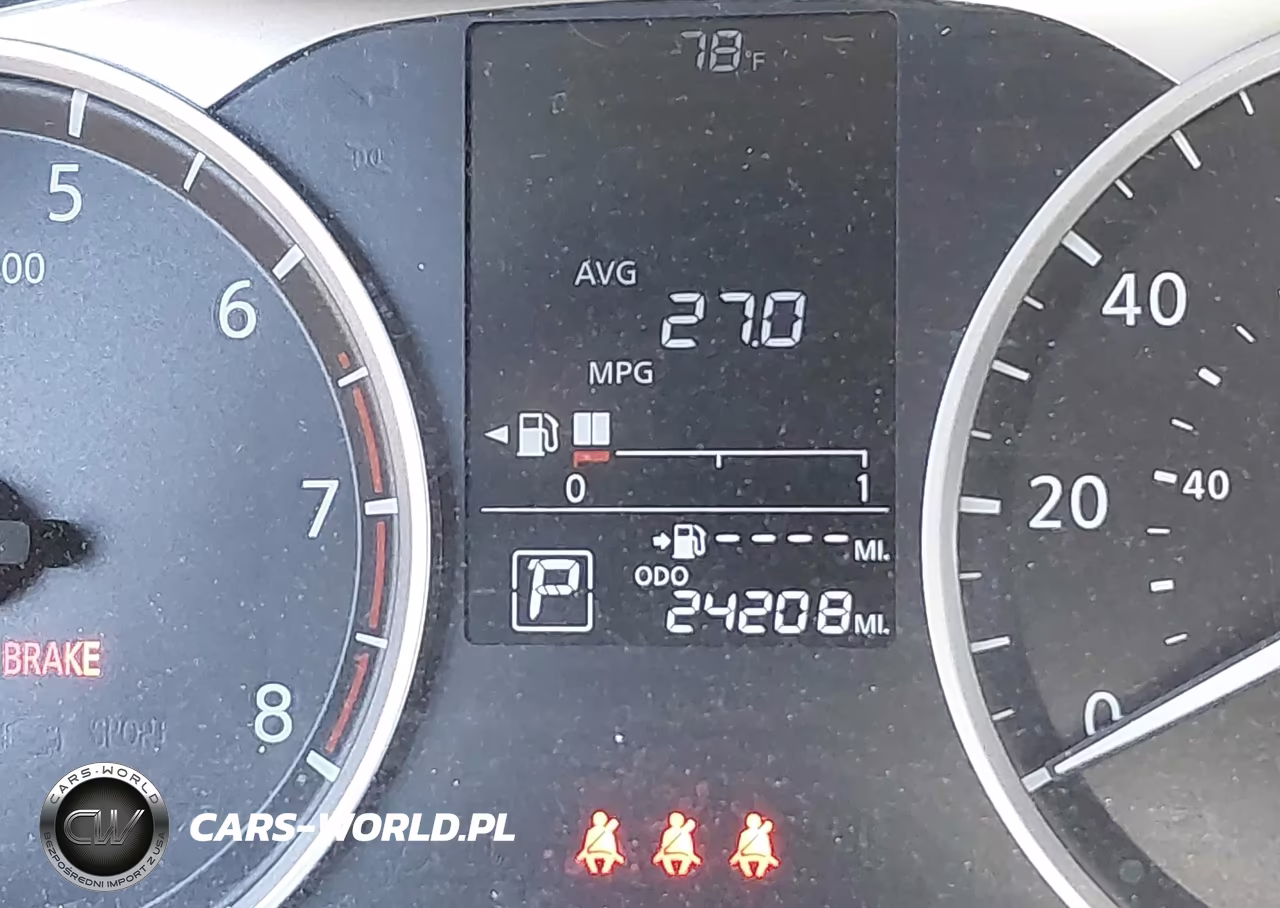 2025 Nissan Versa 1.6 S VIN:3N1CN8DV1SL831535 - 15